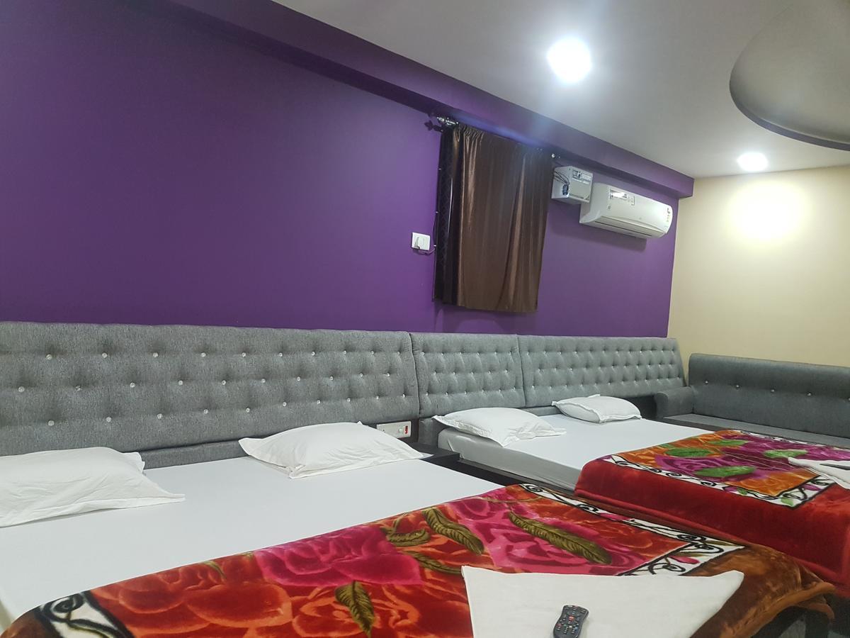 Hotel Grand Palace Gajá Kültér fotó